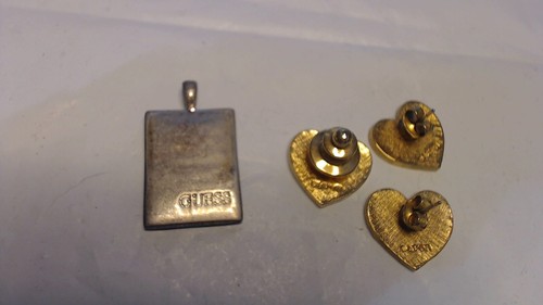 USA Flag Patriotic Rhinestone Pendant BY GUESS Earrings and Lapel Pin BY AVON - Picture 3 of 4