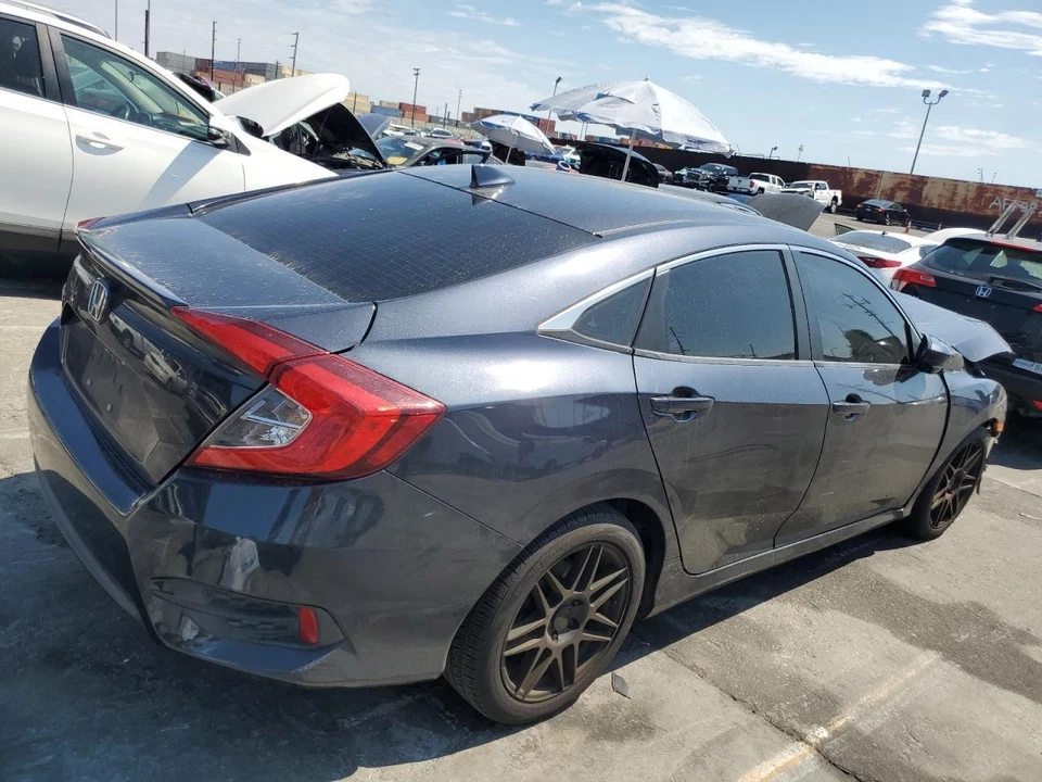 Vidrio de panel de techo usado para: Honda Civic 2017 sedán grado A Foto 3 de 4