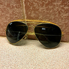 Vintage Bausch & Lomb Ray-Ban Aviator Sunglas...