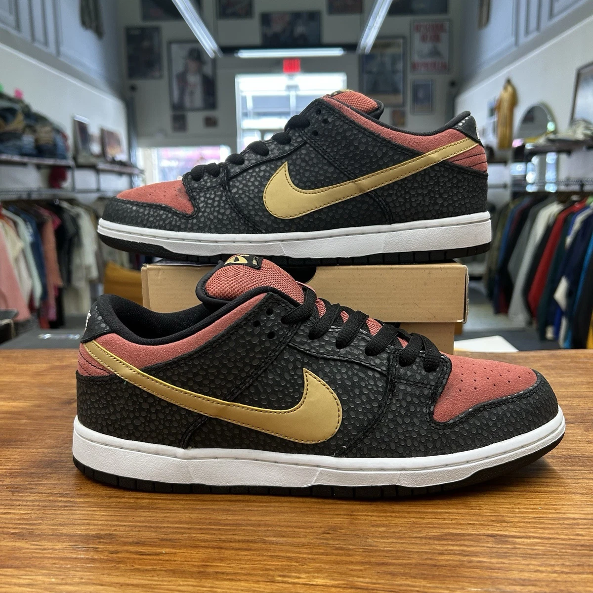 Nike Dunk Premium SB QS Low Walk Of Fame for Sale | Authenticity