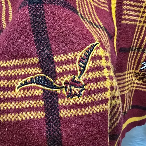 Harry Potter Gryffindor red yellow plaid embroidered lion snitch cardigan large - Picture 6 of 11