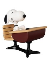 Medicom Toy Peanuts UDF Serie 18 Mini-Figur Snoopy mit Schreibtisch 9 cm Neu/OVP