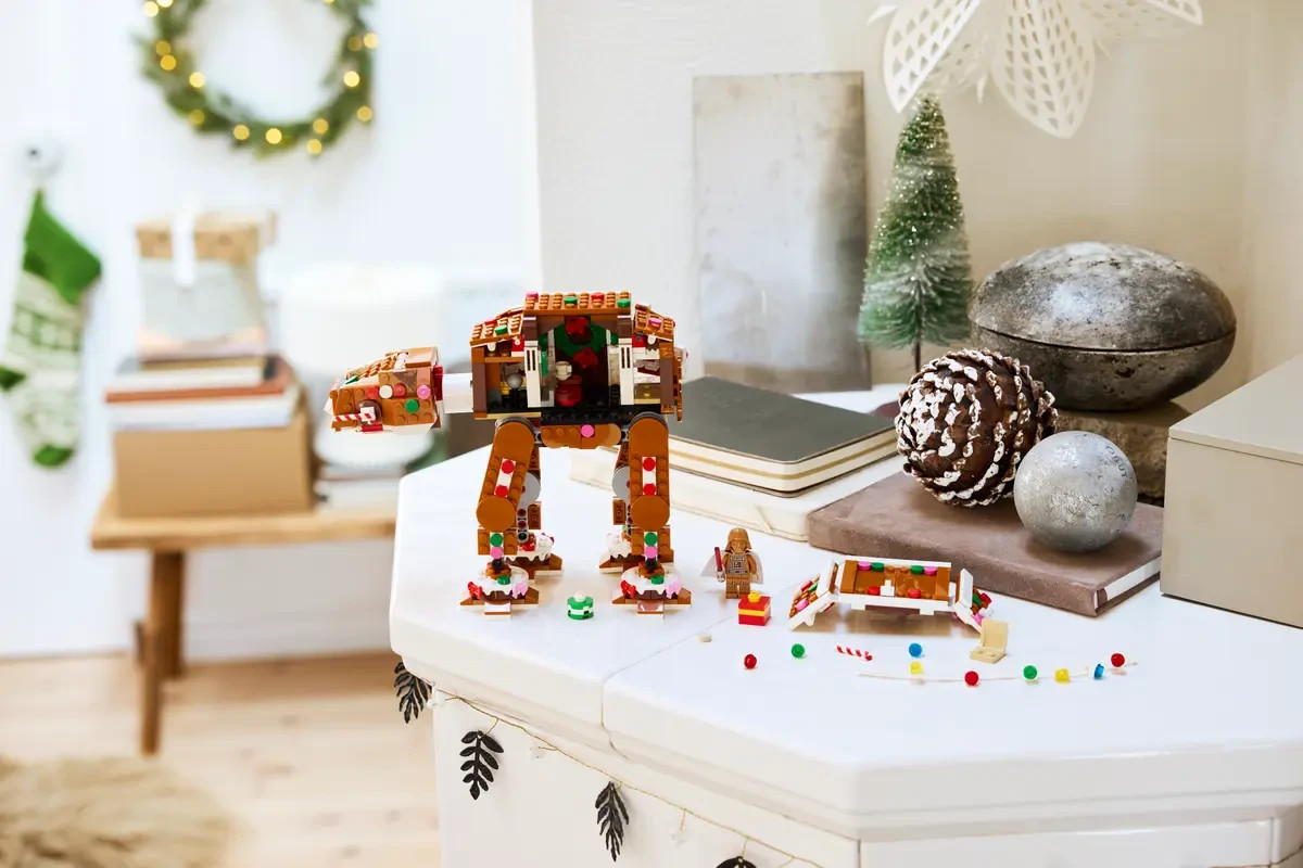 LEGO #40806 Gingerbread AT-AT™ Walker 697 Pcs Oct.1 New w/BOX | eBay