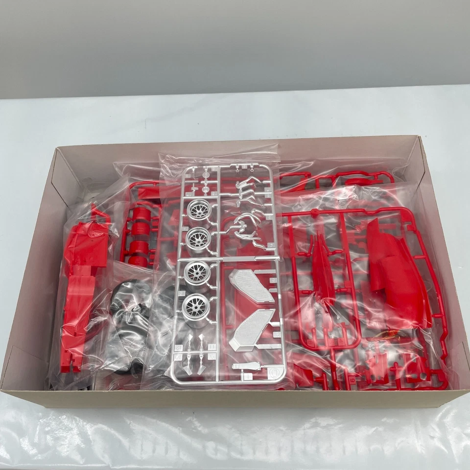 TAMIYA 1/20 Grand Prix Collection Ferrari F60 Plastic Model kit Japan Import - Immagine 4 di 4