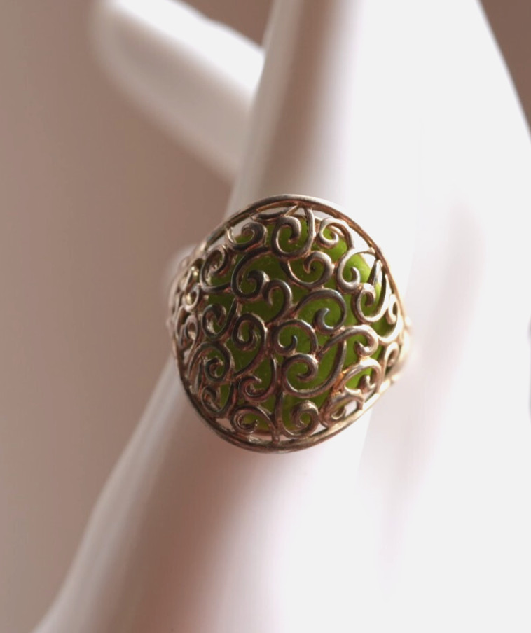 Sterling Silver 925 Ring Vine Pattern Over Green … - image 1