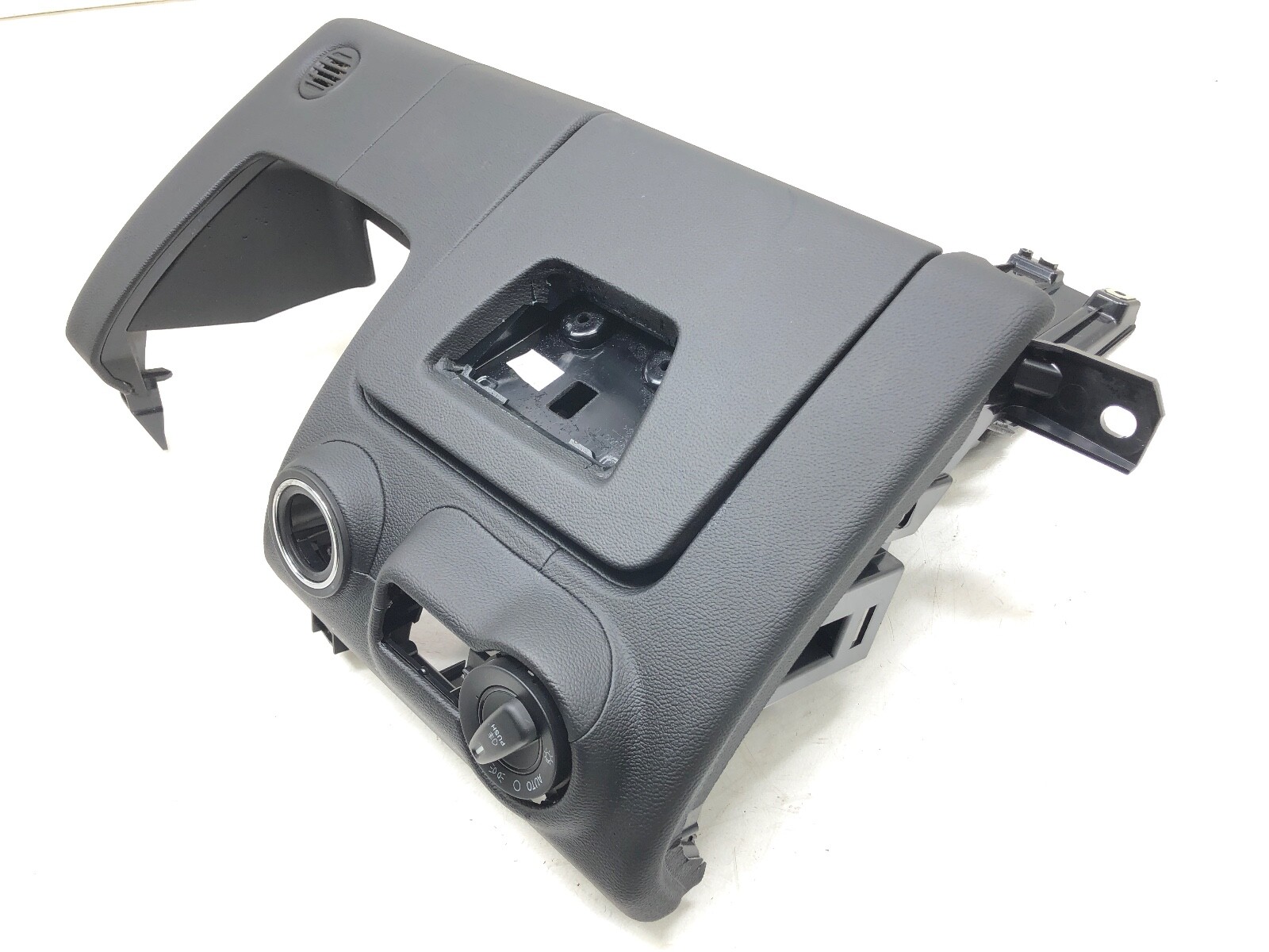 2014-2017 MASERATI GHIBLI S Q4 LEFT DRIVER FRONT DASH LOWER KNEE PANEL OEM.