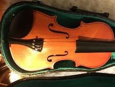 Violin 4/4 full size with nice old case unknown