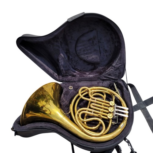 King 618 Single French Horn Gold Brass with Mouthpiece and Max Padded Case