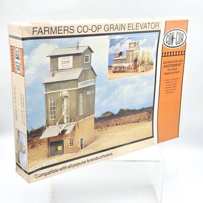 Con Cor Pola HO 9066 Farmers Co-op Grain Elevator Kit NOS Sealed 1983 Germany