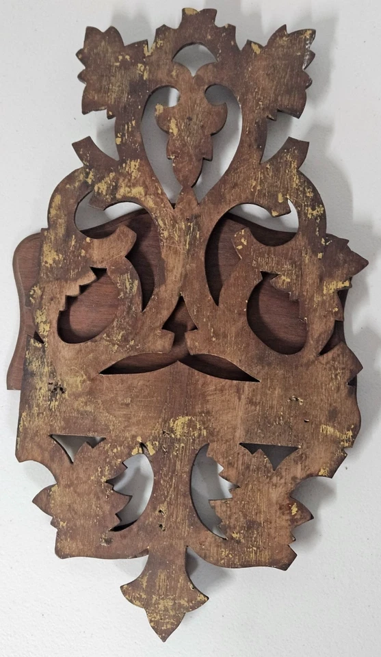 Estante de pared vintage de madera tallada a mano 18x10 hojas pergamino arte popular Foto 2 de 4