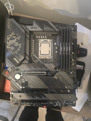 Intel Core i7-12700KMSI MPG Z690 EDGE WIFI DDR432GB RAM Corsair Vengeance Ddr4