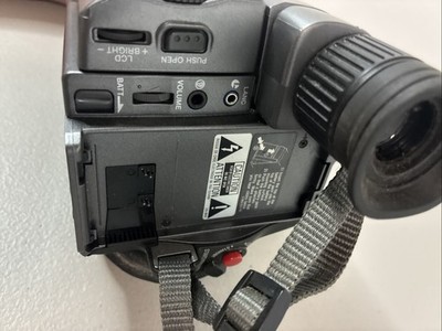 Sony Handycam CCD-TRV22 8mm Analog Camcorder - Silver for sale