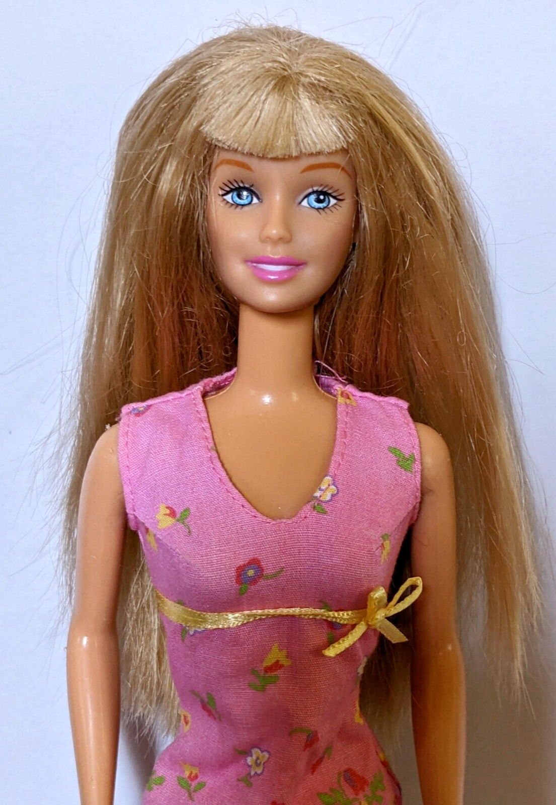 Pretty Flowers Barbie Blonde Pink Dress 1999 Mattel #24652