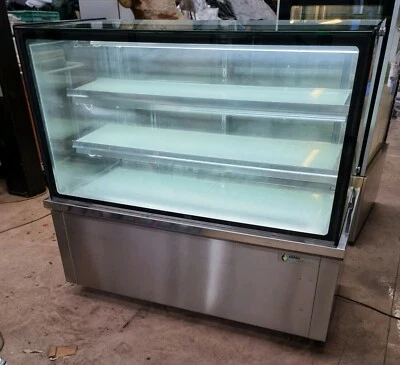 Cake Display Fridge In Sydney Region Nsw Fridges Freezers Gumtree Australia Free Local Classifieds
