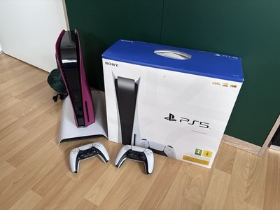 PlayStation PS 5 2TB Laufwerk Disc Blu Ray Zubehörpaket Lüfter 2 Controller