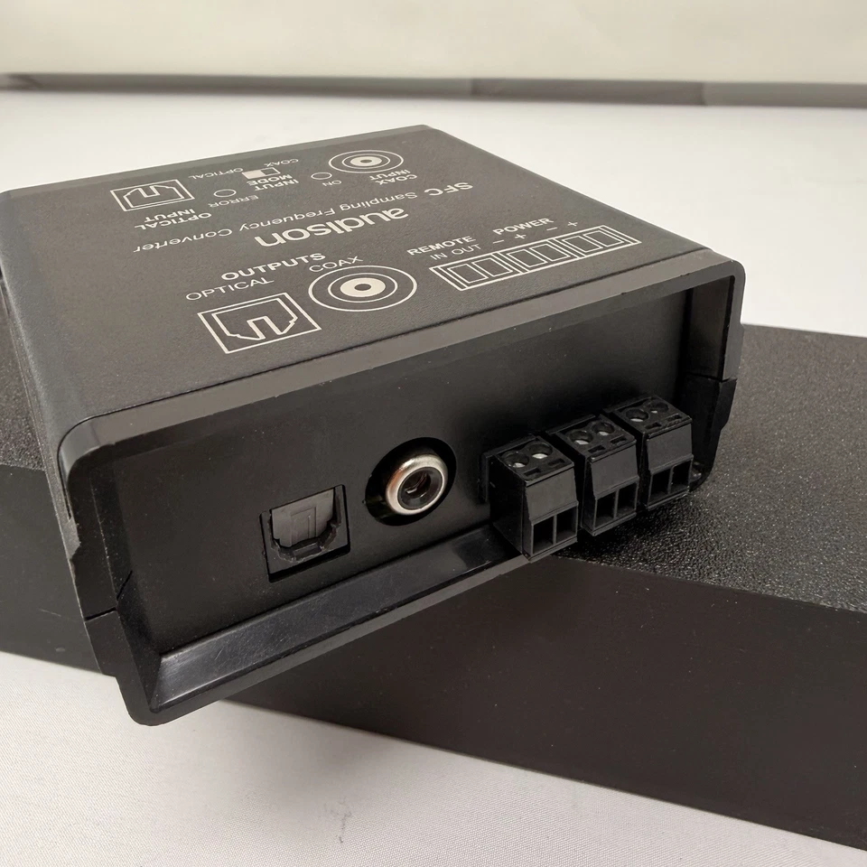 Convertidor de frecuencia de muestreo Audison SFC convertidor S/PDIF interfaz digital Foto 3 de 4