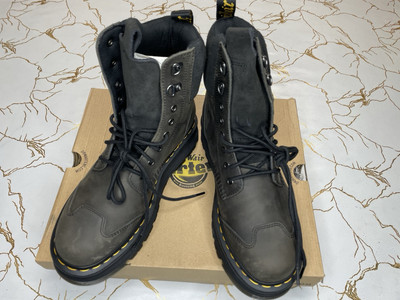 DR. MARTENS ZEBZAG 8 TIES BURNISH WAXY BOOTS Black+Charcoal Grey