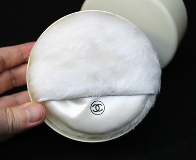Vintage New CHANEL No 5 Bath Powder (Poudre Après-Bain) - 100gr