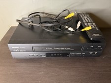 Sharp VCR VC-A560 VHS Player/Recorder 4 Head Sharp Super Picture With Remote