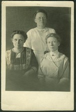 Mom, Aunt Sue and Aunt Nell Dewey RPPC postcard 1910s