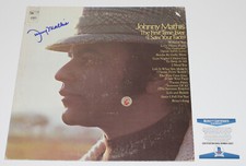 SINGER JOHNNY MATHIS HAND SIGNED VINYL RECORD ALBUM LP PROOF BECKETT COA BAS