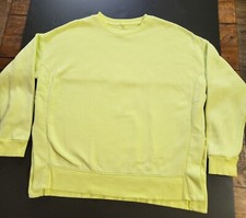 Lou Grey Woman s Signature Soft Crew Neck Sweatshirt Light Green Size Medium