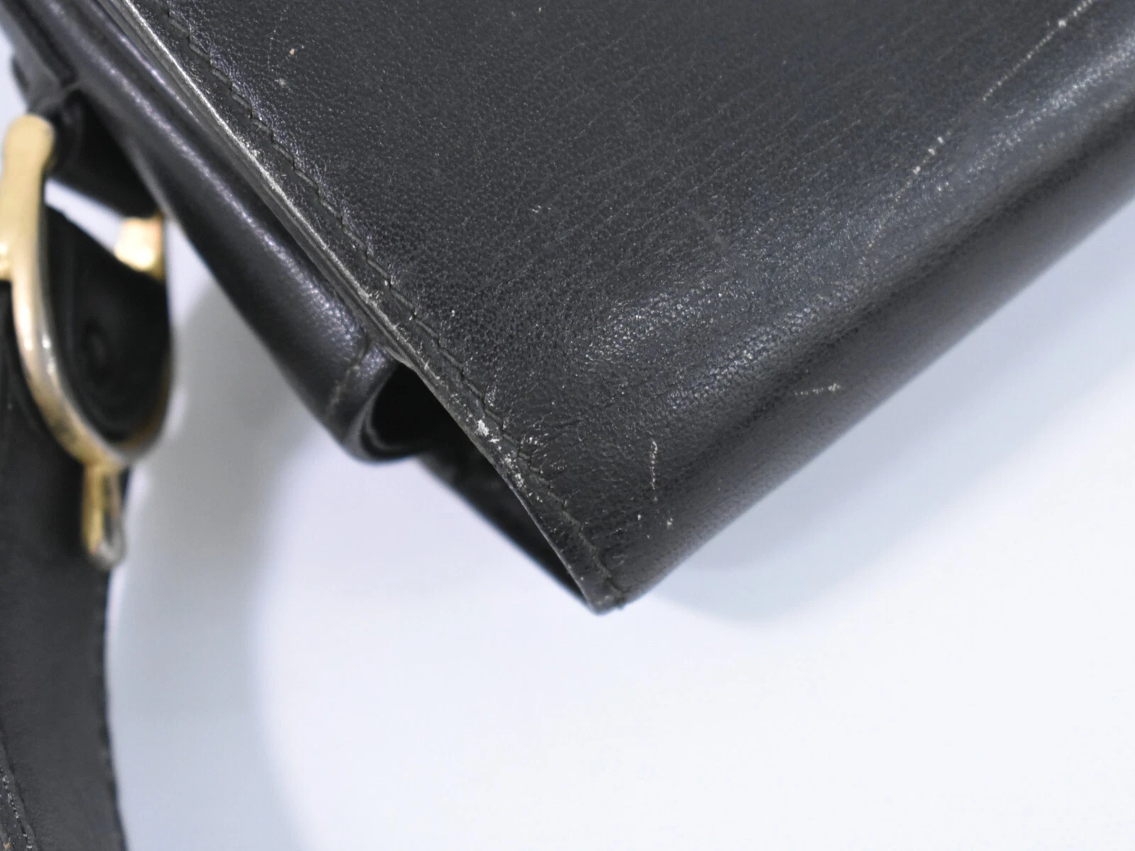 Borsa a tracolla CELINE Carriage in pelle nera oro