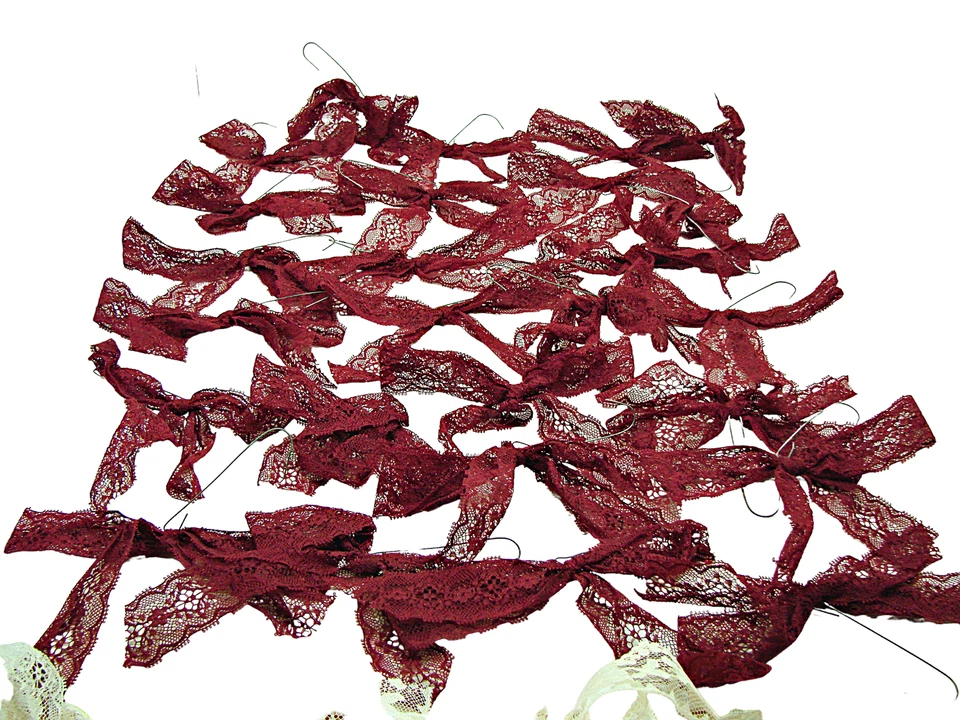 蕾丝蝴蝶结圣诞婚礼和派对装饰 48 件勃艮第白色 — 第 2/4 张图片