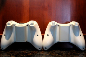 Xbox 360 Console Bundle &ndash; 120GB HDD (2 controllers/HDMI/Power) Tested/Working