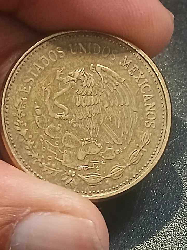 Raro Carranza 1985 MÉXICO $100 PESOS. Moneda mexicana de 100 pesos. Bonito Foto 2 de 4