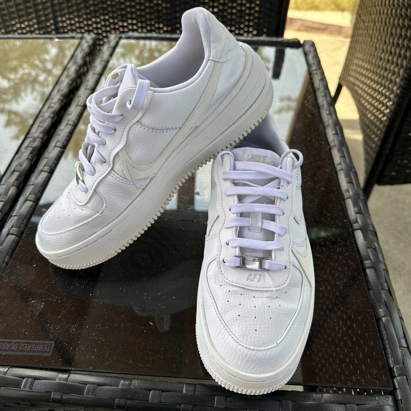 Scarpe Nike donna 8.5 Air Force 1 platform sneakers bianche stringate basse DJ9946 100