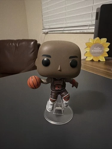 Funko Pop! Michael Jordan (#23 Black Pinstripes, Bulls NBA) 126 - Foot Locker