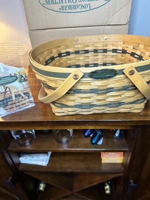 Longaberger 1996 Traditions Collection  Community Basket with protector