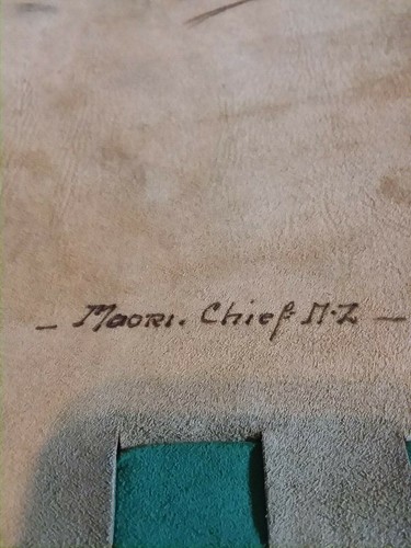 Appendiabiti da parete vintage in pelle lavorata a mano tribale Maori Nuova Zelanda 25x22 - Foto 3 di 10