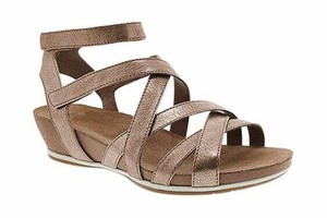 dansko veruca rose gold