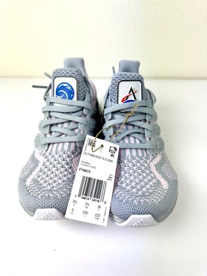 NEW W BOX Adidas Ultraboost 5.0 DNA NASA Womens Size 5  display picture 3