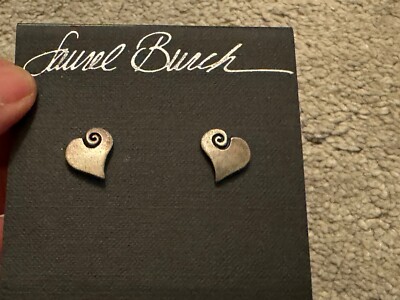 Lauren Burch Ohrringe Grau Silber Offenes Herz 