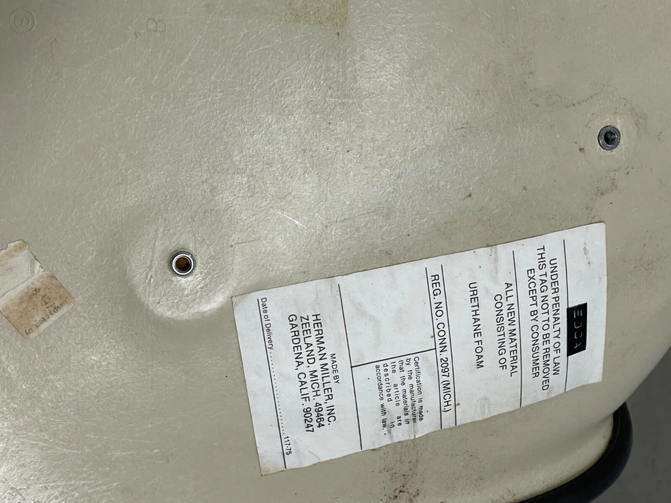 Silla giratoria de fibra de vidrio moldeada Herman Miller Blue Hopsack Eames Shell MCM Foto 3 de 4