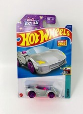 Hot Wheels Car Barbie Extra Silver 134/250 2022 Tooned 5/5