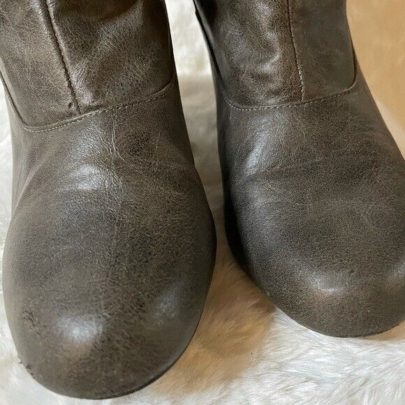 Madden Girl Grey slouch booties size 7 - image 4