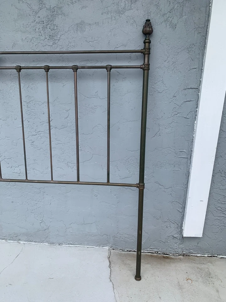 Cabecero vintage de metal tamaño king Foto 4 de 4