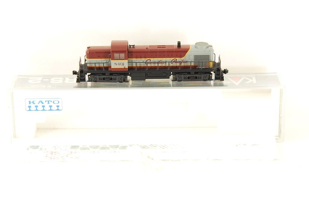 KATO N-Scale 176-4601 ALCO RS-2 CP #8401 Canadian Pacific N