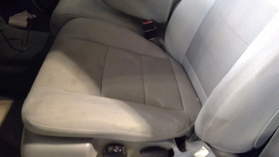 Driver Front Seat Bench Split 40/20/40 Fits 05-07 FORD F250SD PICKUP 4992623 - Imagem 2 de 4