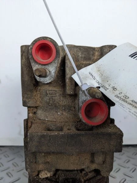 AC Compressor Fits 06-11 CROWN VICTORIA 960789 - Изображение 2 из 4