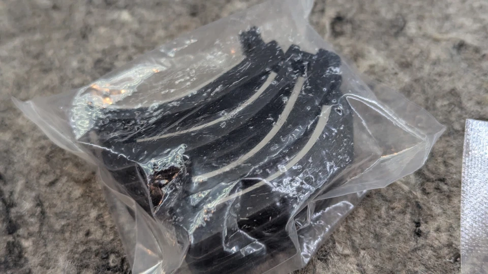 Arkon Heavy Duty Rail/Bar/Desk Clamp Post Apple iPad Pro, iPad Air Tablet Mount - Image 3 of 4