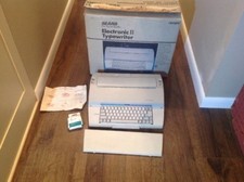 VTG SEARS Electronic 2 Electric Typewriter With Box 353309 Tested Works thumbnail