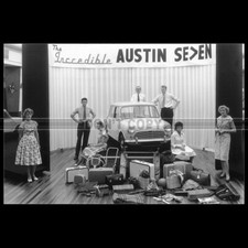 Photo A.030625 MINI AUSTIN SEVEN MK1 PRESS CAMPAIGN