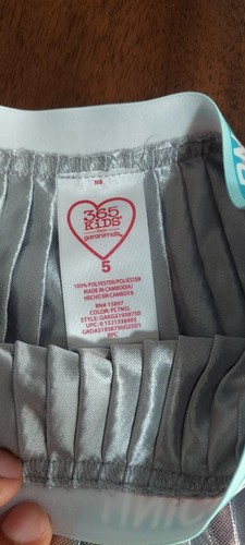 Big Girls size 5 Garanimals 365 Kids Mtlk/Silver Pleaded Skirt w/Elastic wast - Picture 3 of 3