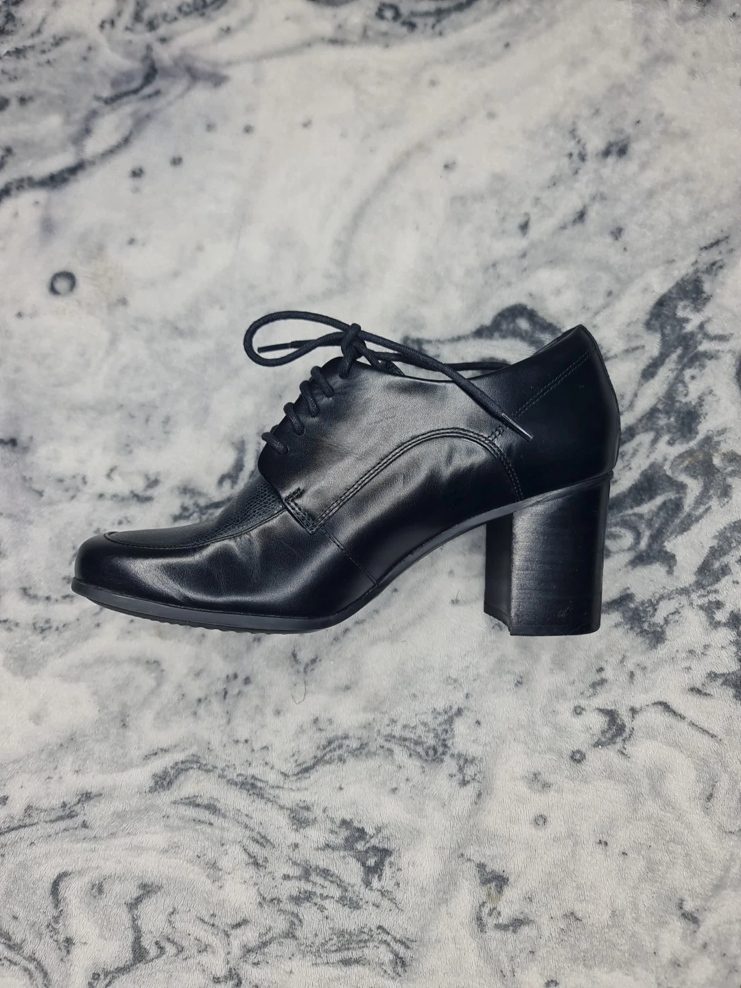 CLARKS Donna Artigianale Kensett Darla Taglia 7M Borgogna Lacci 3” Heal Oxford