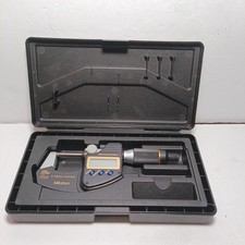 mitutoyo digital micrometer. 293-145. O-25mm.